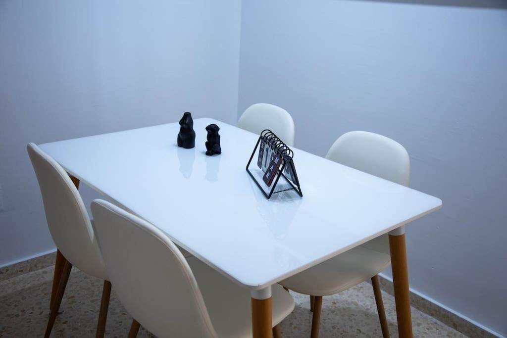 El Rincon De Apolo. Atico Con Aparcamiento Gratis. Apartment Malaga Luaran gambar