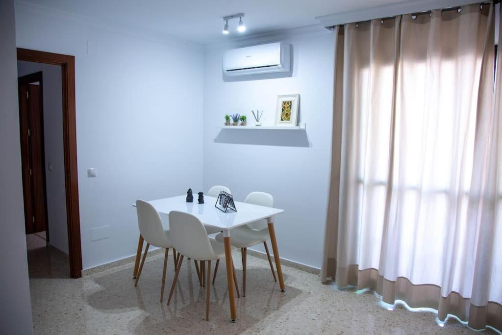 El Rincon De Apolo. Atico Con Aparcamiento Gratis. Apartment Malaga Luaran gambar